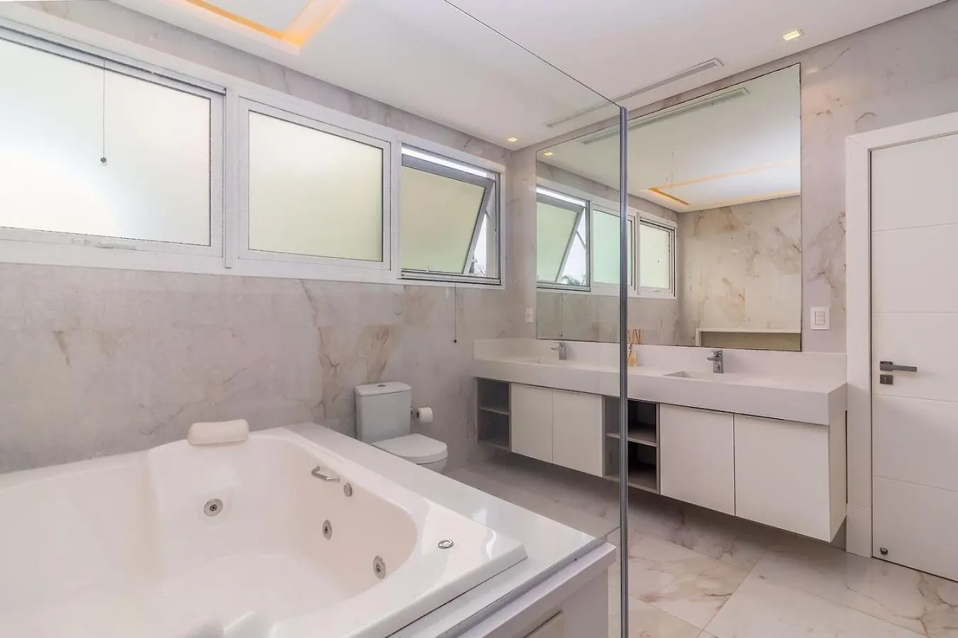 Casa De Luxo Amoreville Jurere Florianópolis Hébergement de vacances