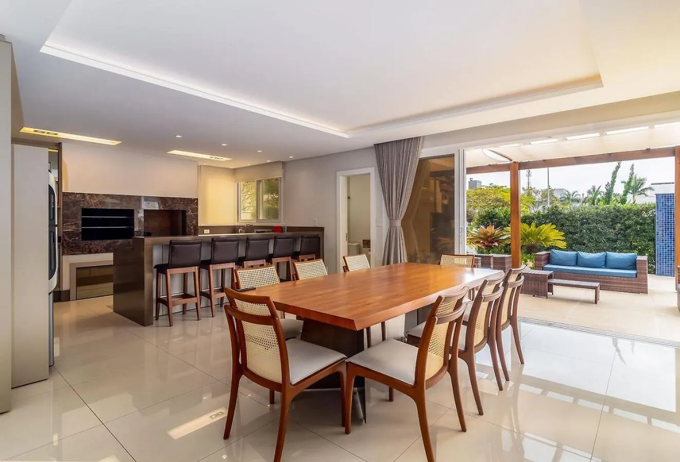 Hébergement de vacances Casa De Luxo Amoreville Jurere Florianópolis