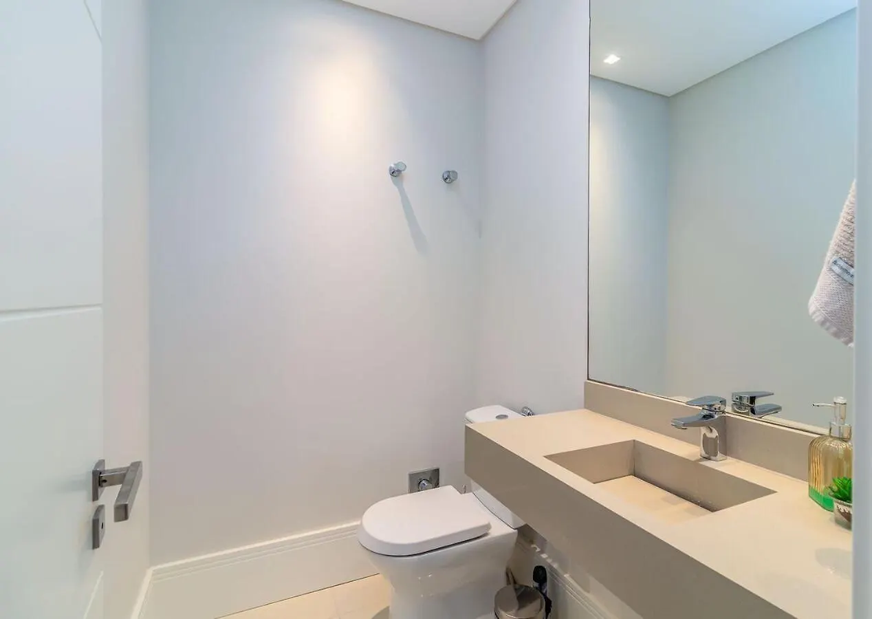 Casa De Luxo Amoreville Jurere Florianópolis Brésil